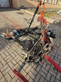 MOTOR BMW 318i/320i e90 N46B20B