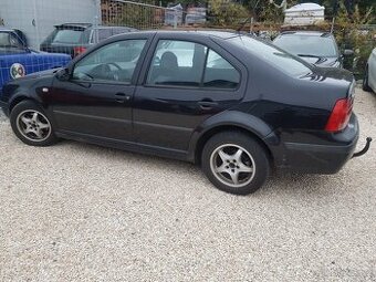 VW Bora 1.9 TDI 66kw čerstvě dovezeno z Rakouska