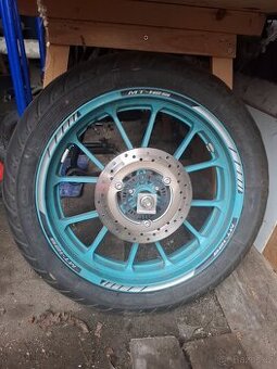 Zadní kolo na MT 125