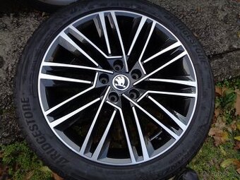 škoda Octavia IV originál nová 18 alu kola 5x112