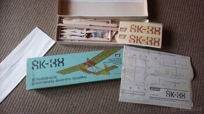 Stavebnice kluzáku ŠK-88 KOMÁR, Schulgleiter SG-38 /ČSSR/