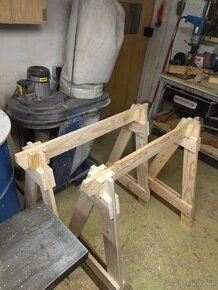 Dřevěné skládací dílenské kozy