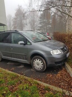 Prodám VOLKSWAGEN TOURAN 1.9 TDI R.V.2006