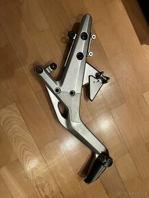 KAWASAKI ER6N PRAVÁ STUPAČKA