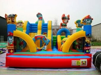 Kombinovaný skákací hrad se skluzavkou