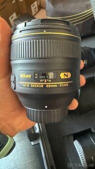 Nikon 850D + 12 ojekivu + prisusenstvi NABIDNET