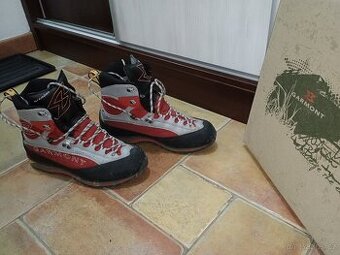 Prodám GARMONT pohorky