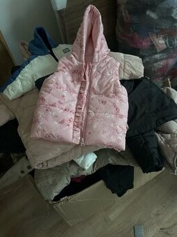 Velká krabice bundy+ vesty