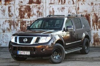 Nissan Pathfinder 3.0 V6 A/T 7MIEST