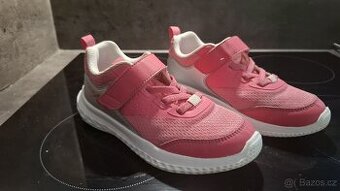 Reebok dívčí tenisky vel. 31 sálovky