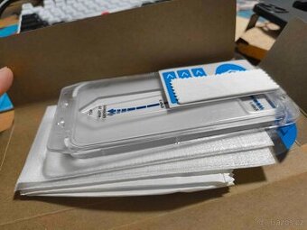 AlzaGuard 2.5D Glass DustFree Iphone13/13Pro/14/16e