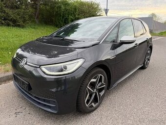 VW ID.3 PRO 58 kWh 150KW m.ř. 2021 IQ.Lights 1.majitel