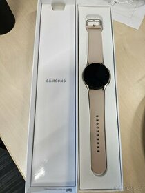 Samsung Galaxy Watch 4 40mm růžovo-zlaté