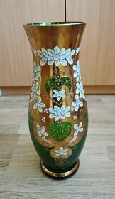 Ozdobná váza se smaltovovým zdobením