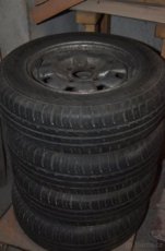 Letní pneu: 165/70 R13 se vzorem: sleva