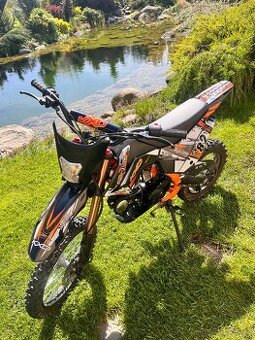 Motorka KXD