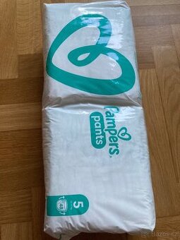 Pampers pants 5