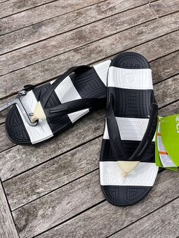 Crocs černo-bílé žabky Beach Line flip vel. W10 (EUR 41)