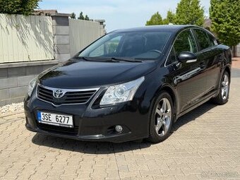 Toyota Avensis 2.2 D-Cat 2012 1.majitel nové v ČR