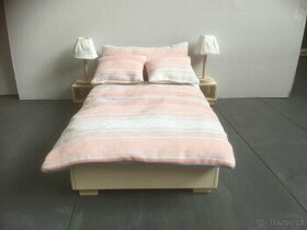 postel pro Barbie