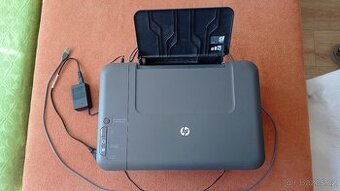 HP Deskjet 1050 – barevná tiskárna se skenerem