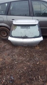 Subaru impreza combi 5 dveře