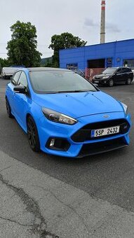 Ford Focus RS MK3 Blue and Black
