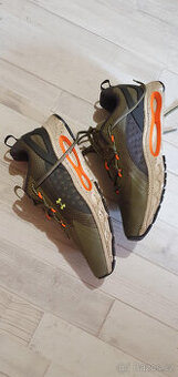 Run Under Armour - HOVR INFINITE SUMMIT unisex 42