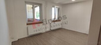 Pronájem bytu 1+kk 25 m2 ve Vlašimi, Žižkovo nám. - okr. Ben