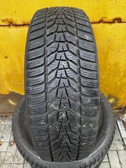 Zimní pneumatiky Hankook 215/65/17