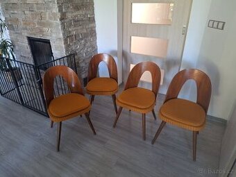 Židle křesla stolek