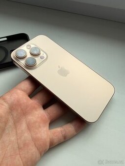 Apple iPhone 16 Pro,128GB Pouštní Titan
