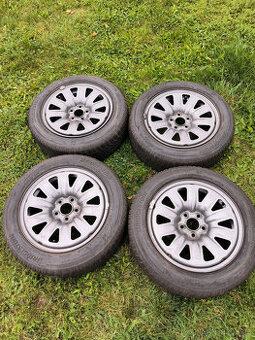 4 zimní kola ŠKODA 15´,5x100 pneu 185/60/15 FABIA, RAPID