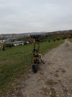 Kaabo Wolf King Plus – top stav, jen 550 km, ještě v záruce