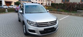 VW Tiguan 1,4tsi-92kw-benzín-navigace