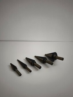 Vykružováky , stupňové vrtáky