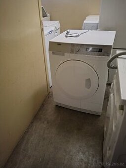 Kondenzační sušička AEG se zárukou