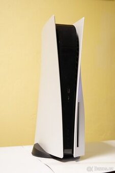 PlayStation 5 s mechanikou