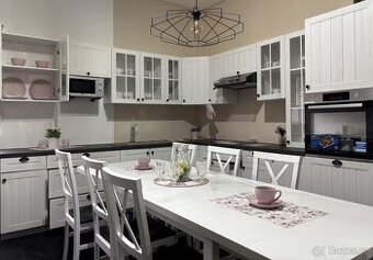 Moderní Provence kuchyně JULIÁNA