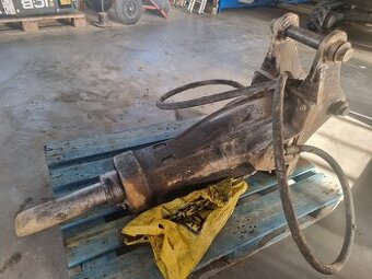 Kladivo JCB HM386 nejvyšší třídy