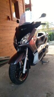 Yamaha X-max 250