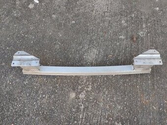 opel zafira C, výztuha zadního nárazníku