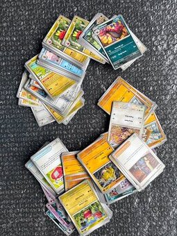 Pokemon karty mix 600 ks - 1