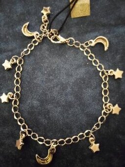 Náramek s hvězdičkami a měsíčky