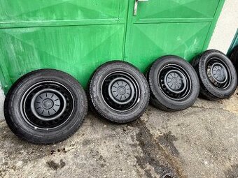 VW Transporter Multivan T6.1 letní sada 215/65/16C