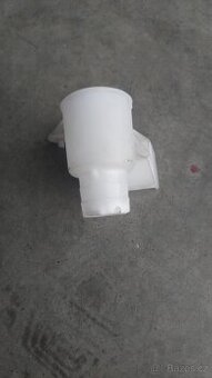 VW t-roc hrdlo nádobka ostřikovače