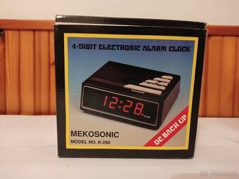 Retro digitální budík MEKOSONIC K-260 – 90. léta