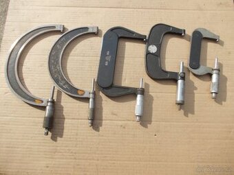 Třmenový mikrometr