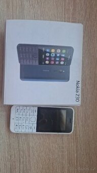 Tlačítkový telefon Nokia 230