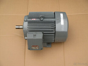 Elektromotor 4AP112M-8 2,2KW 710ot./1min